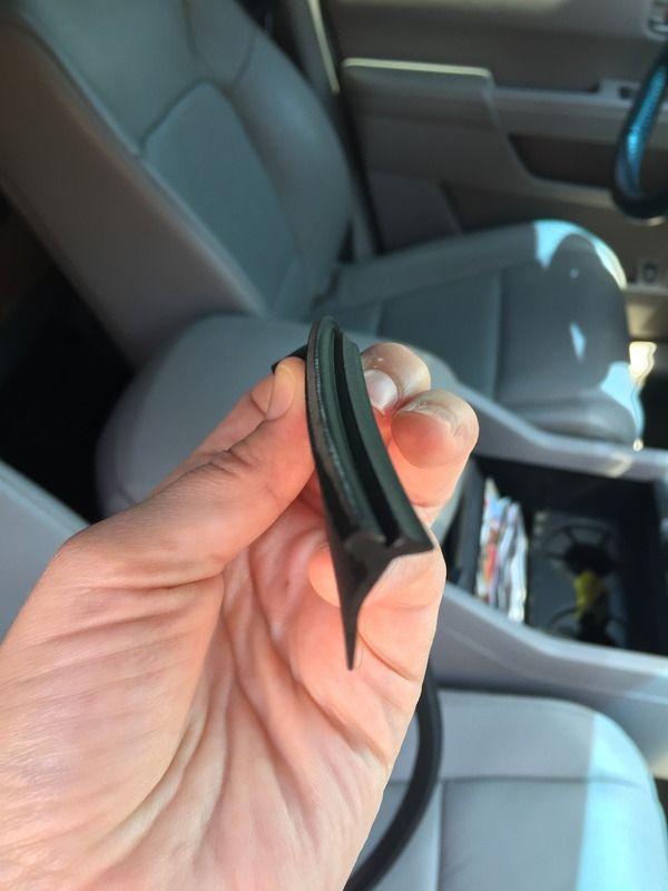 Seal/gasket fell out of sunroof on '13 model Honda Pilot Honda